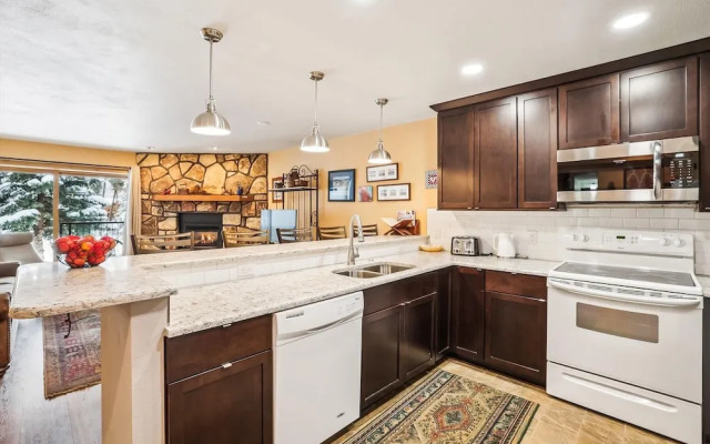 Atrium 005 1 Bedroom Condo