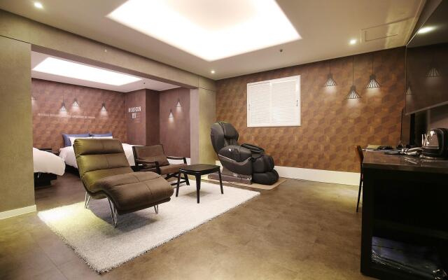 Daejeon Drama Hotel