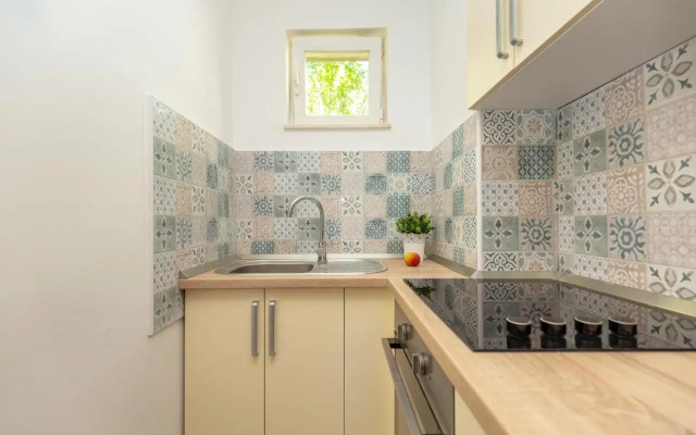 Apartment Relax – 1.4km from the Old town
