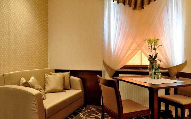 Hotel Dwór Choiny