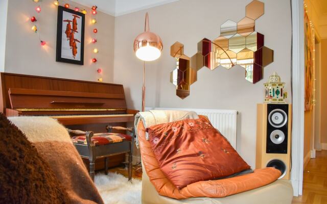 Vibrant and Quirky Garden Flat Central Brighton