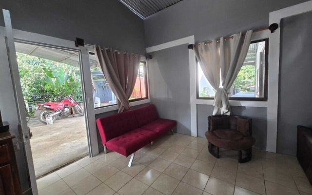Stay at Alexas Nature House