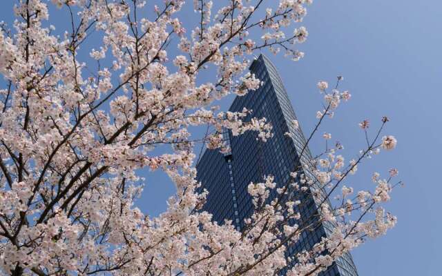 Lake Biwa Otsu Prince Hotel