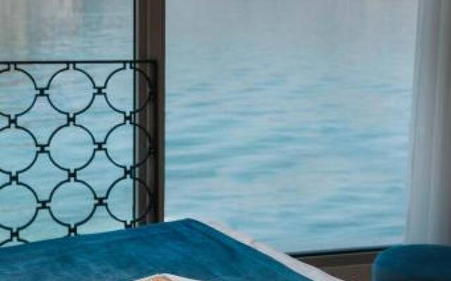 Corso Levante Luxury Suites Dobrota