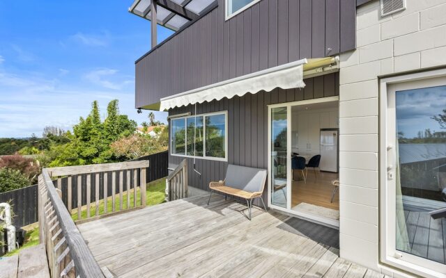 Sensational North Shore Retreat -Netflix