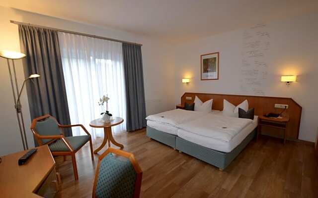 Hotel & Restaurant Zur Linde