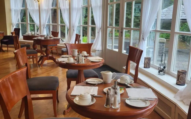 Liffey Valley House Hotel