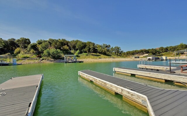 6107 Hudson Bend Rd Home