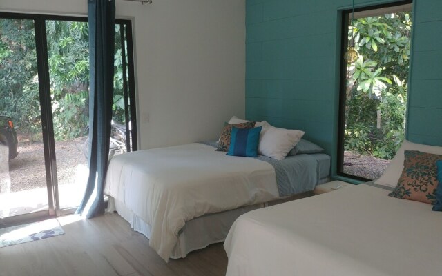 Selva Color Forest & Beach Ecolodge