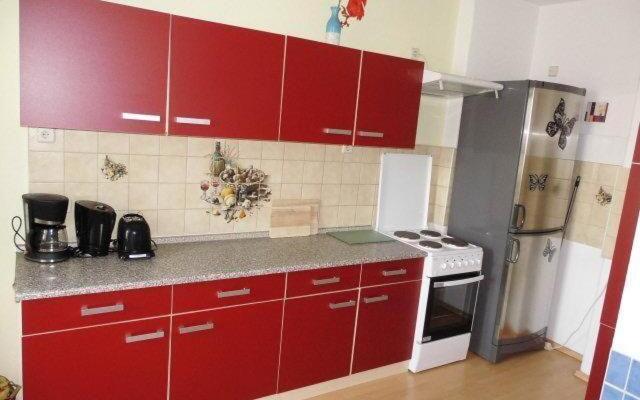 Sehr-schoene-4-Raum-Maisonette-Fewo-mit-110qm-Balkon-zentral-preiswert-T7