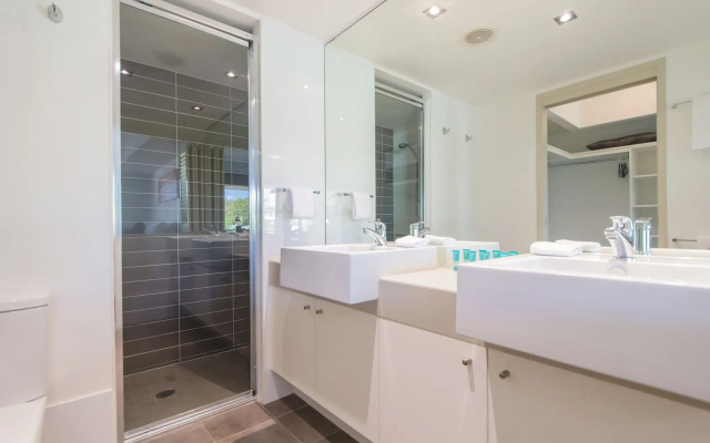 Beaches on Lammermoor Apartments