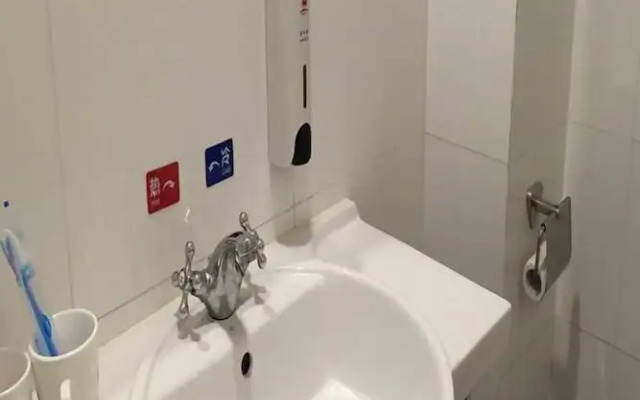 Mercure Qingdao Downtown