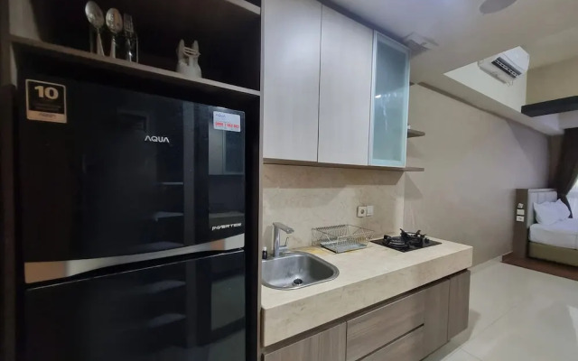 Cozy And Warm Studio Room At Uttara The Icon Apartment