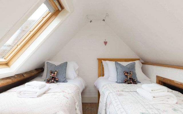 The Dairy - Spacious 3 bed Barn in Sidlesham