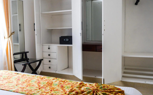 Brickwood Apartments