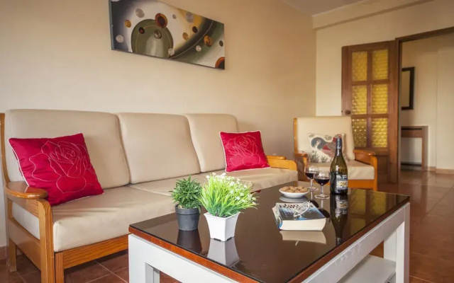 B45 - Main Avenue 2 Bed Apartment