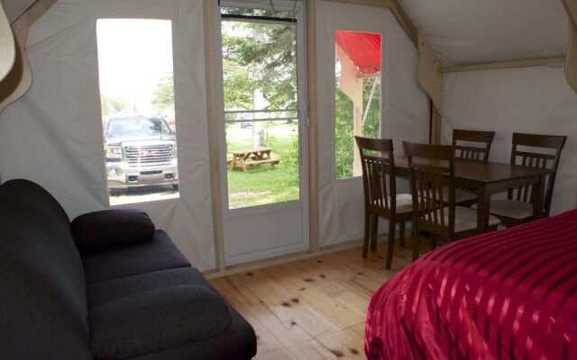 Maisonnettes Camping de la Baie de Perce