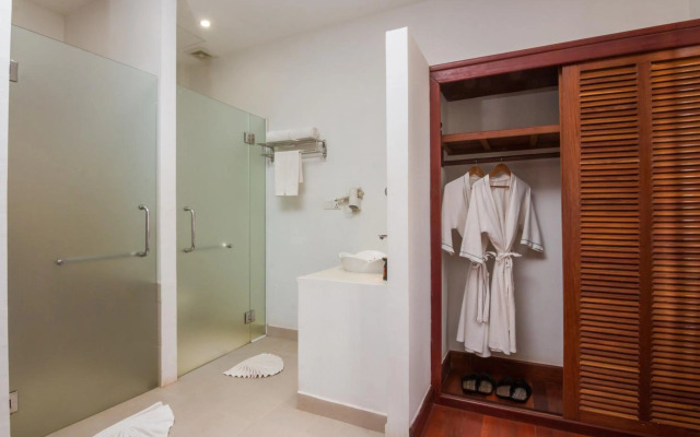 Apsara Centrepole Hotel