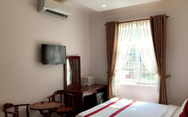 Thi Long Phung 2 Hotel