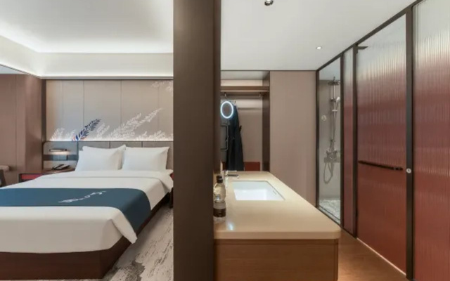 Shanghai Bund Nanjing Road Pedestrian Street JIANGUO PALACE Hotel – Guest Rooms – Shanghai