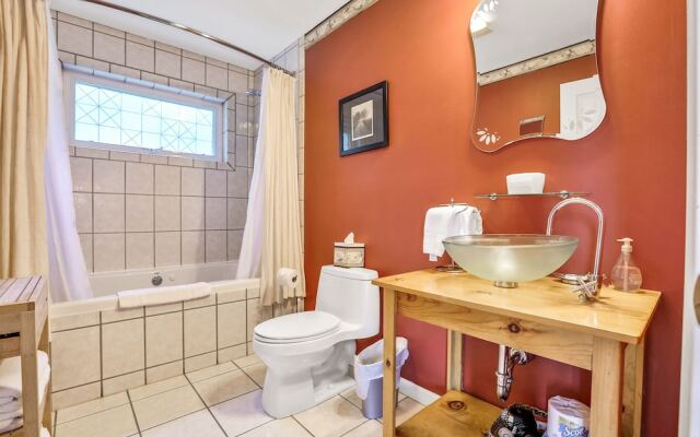 Moondance Ridge Bed & Breakfast