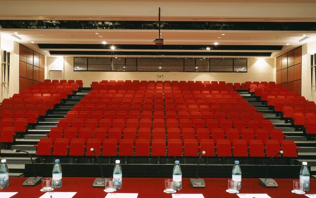 Pullman Bucharest World Trade Center Hotel