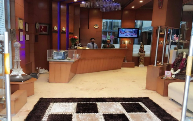 Hotel Signature Grand