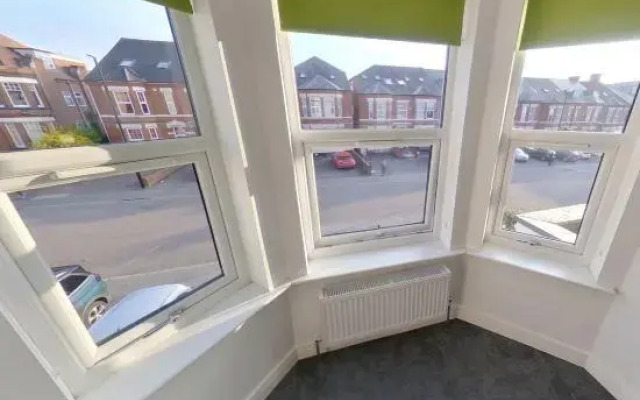 CovStays – Victoria House - Deluxe Studios in Coventry City Centre