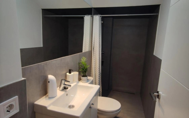 Bajo Luminoso en Barrio de Nervion