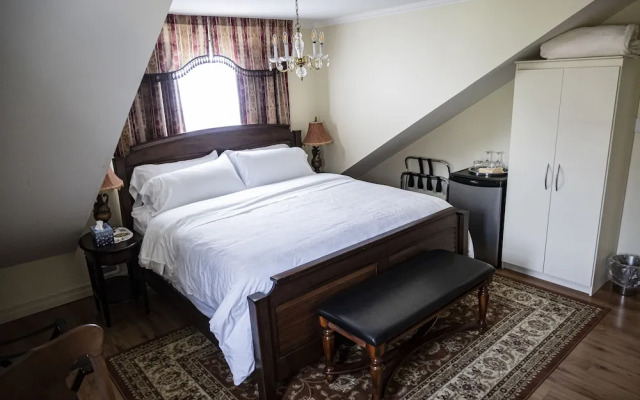 Belle View Manor Inn