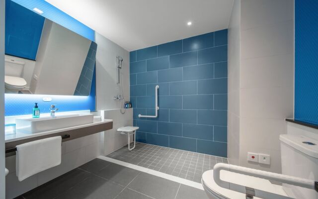 Holiday Inn Express Rongcheng Science And Technolo by IHG