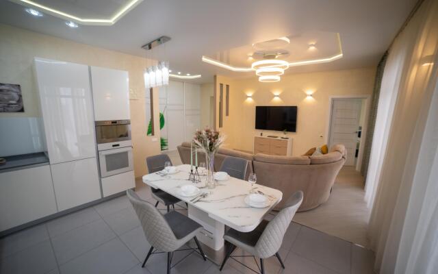 Апартаменты на улице Топоркова 6/5