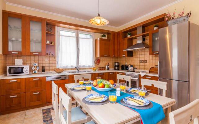 Beachfront Villa Dionysos