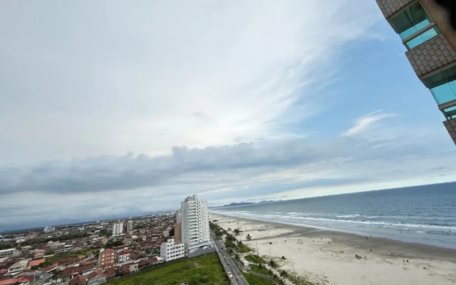 Pé na Areia Praia do Caiçara IV