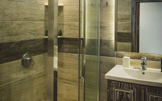 Theoxenia Suites & Apartments