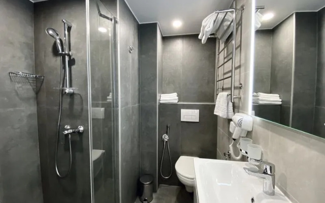 Апартаменты Рентал СПБ на ул. Матроса Железняка, д. 2