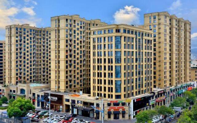 the Zan Hotel (Jinhua Jiangnan Yintai Administrative Service Center)