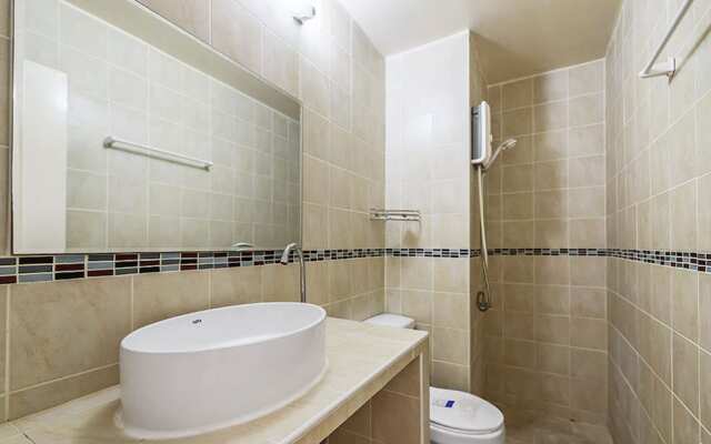 Popular Condominium By Favstay