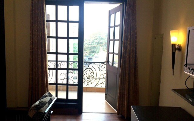 Crown Residence