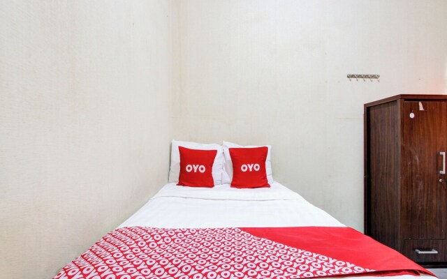 Super OYO 92511 Griya Dias  Syariah