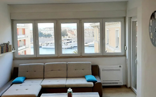 Sea View Apartment Zara Bruna