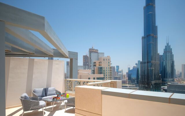 Dream Inn Dubai – 29 Boulevard with Private Terrace