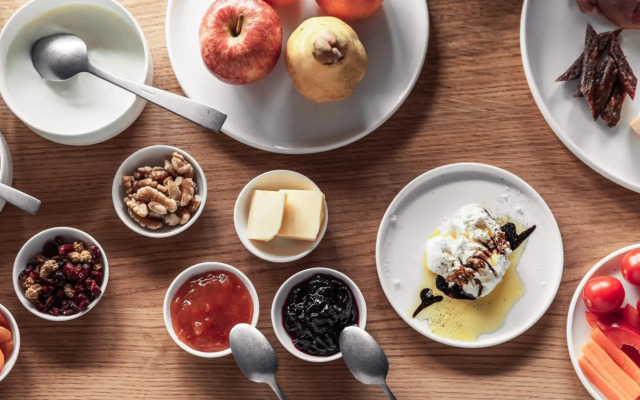 Burgi's - Adults only