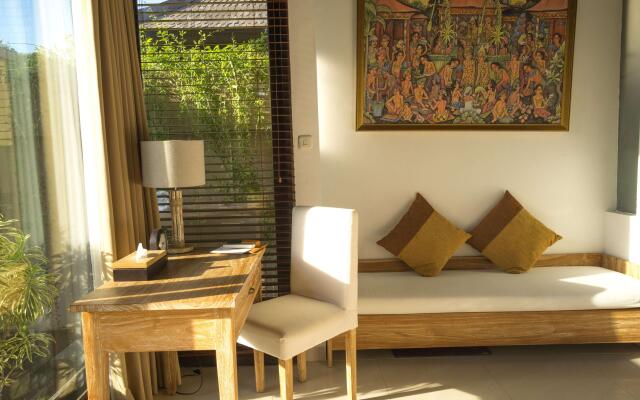 d’Nusa Beach Club and Resort