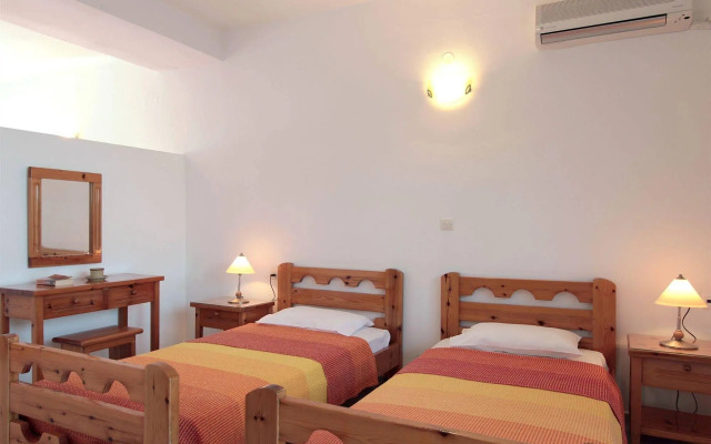 Apollon Apartments