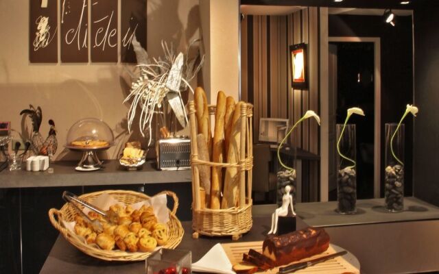 Plaza Madeleine Hotel & Spa