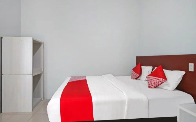 OYO 90359 Sbh Residence