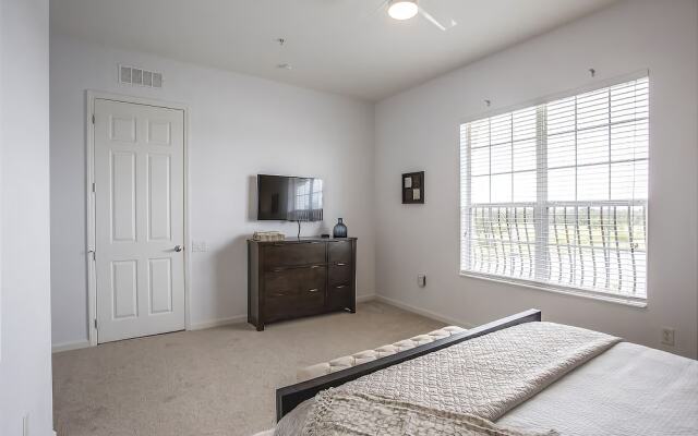 4816 Cayview Avenue #404,