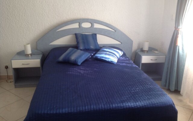 "lovely Apartment in Flic en Flac, Close to the Lovely Beach and all Amenities."