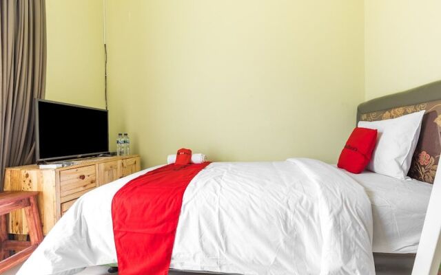 RedDoorz Syariah near Suncity Mall Sidoarjo